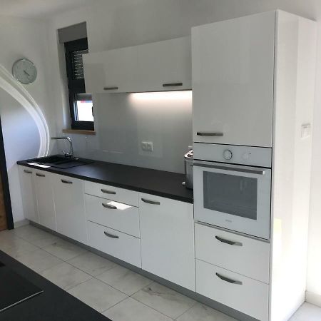 Apartament House Art Malinska Zewnętrze zdjęcie